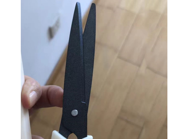 氟涂料剪刀表面的应用