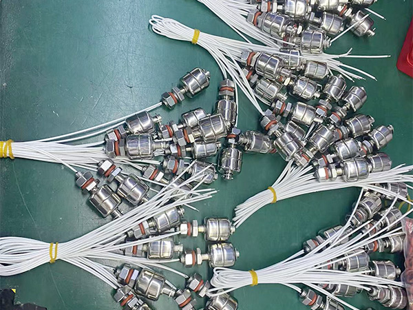 不锈钢浮球开关