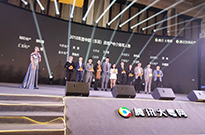 超燃：是什么让我们再一次站在耀眼的舞台？