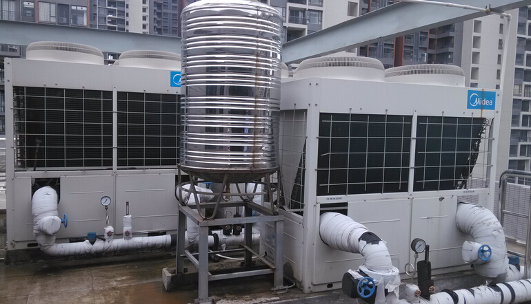 广西梧洲沃尔玛中央空调主机保养