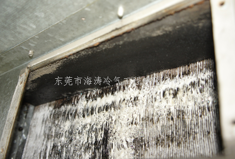 中央空调冷凝器喷药清洗前
