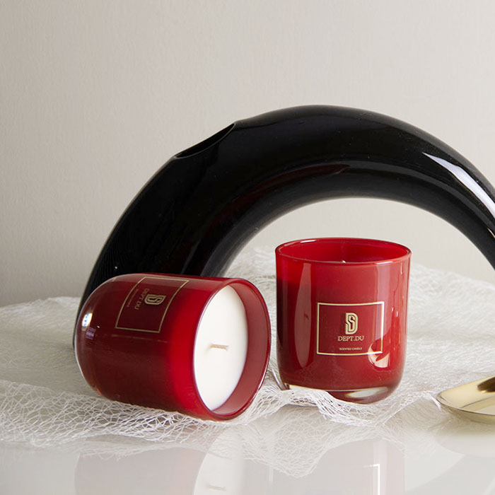 红色氛围杯蜡烛