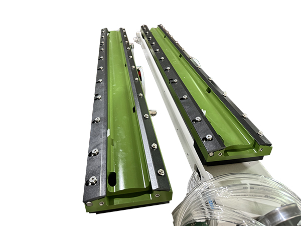 涂布机刮刀系统