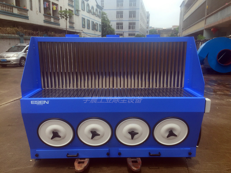 除尘器厂家打磨除尘工作台图片