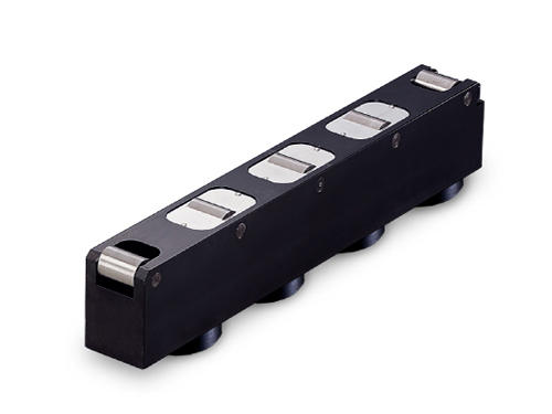 滚轮弹簧式举模滑轨