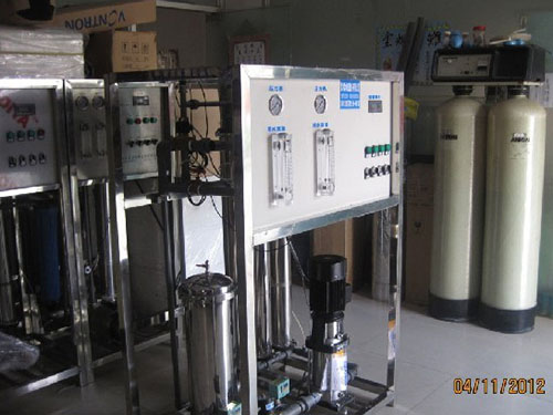 深圳水處理設(shè)備需要定期清洗和更換濾芯？