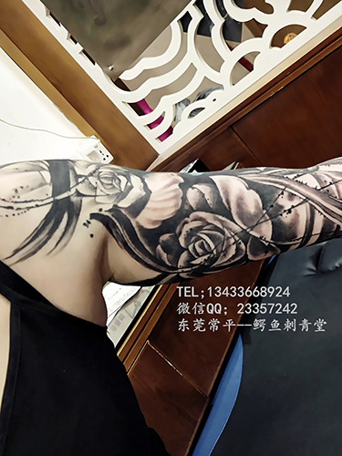 手臂刺青