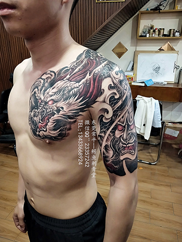 邪龙纹身