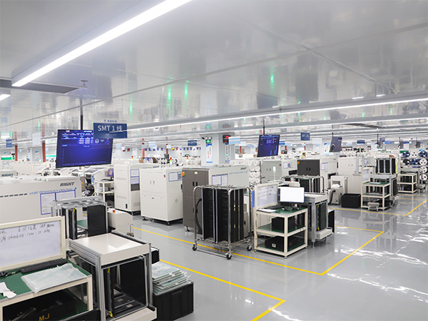 SMT车间8条高速模组生产线实景
