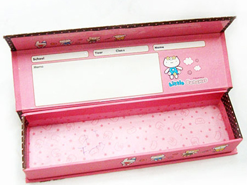 粉色笔盒