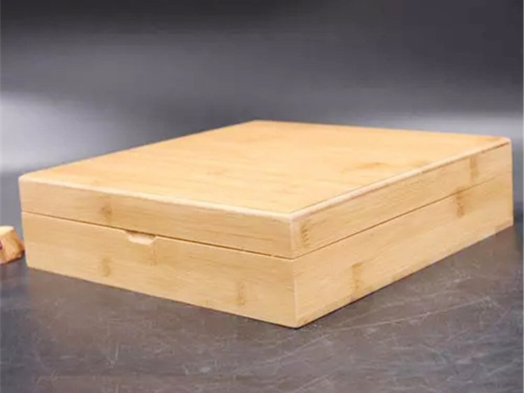 木盒