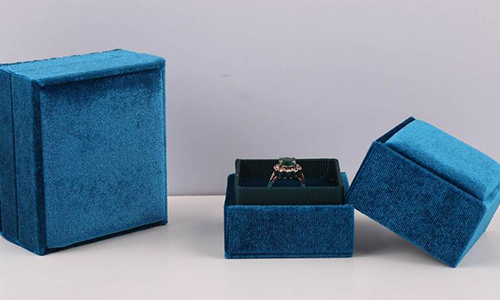 礼物盒包装走“奢华线路”是否正确？