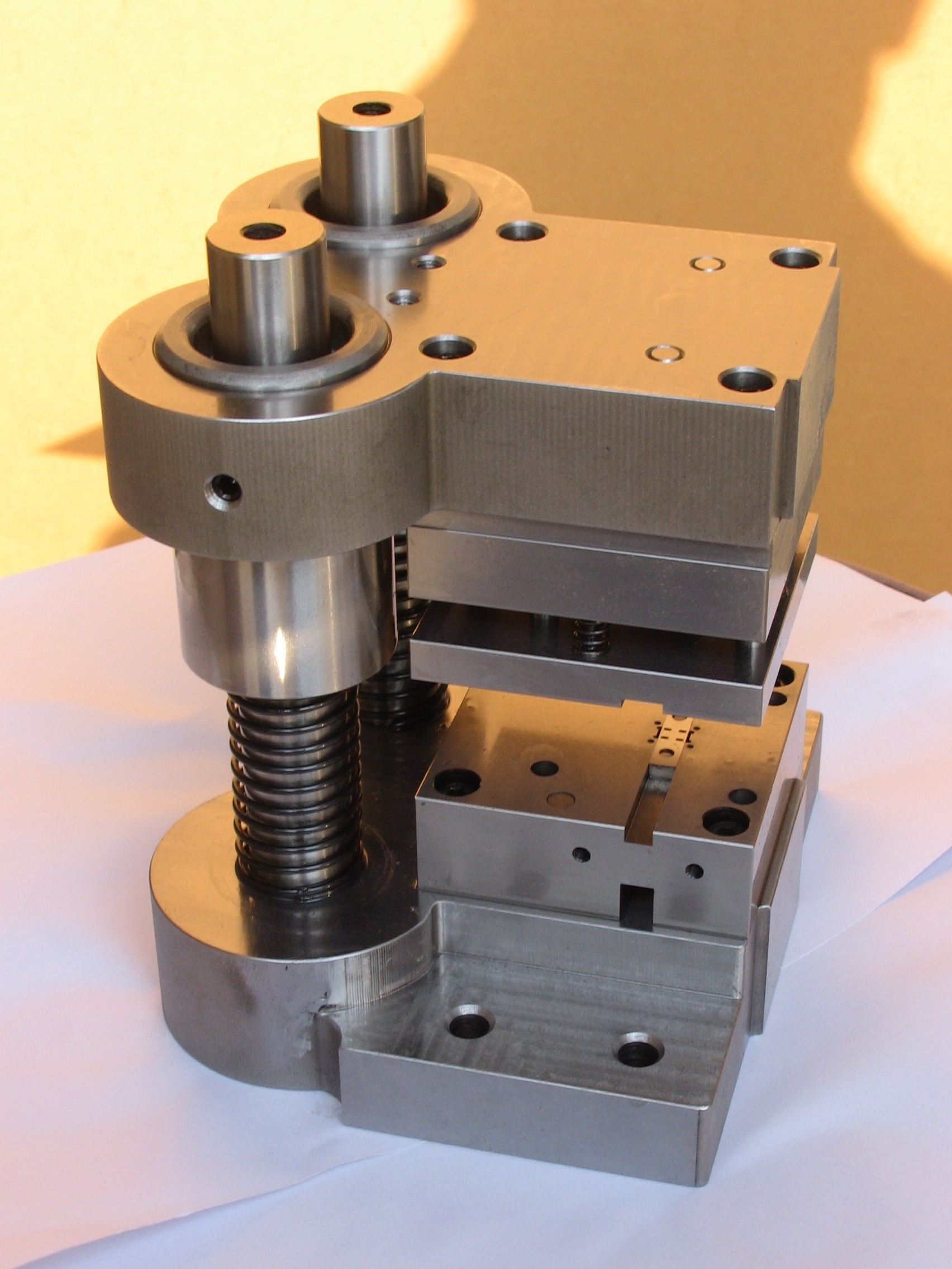 五金车床精密加工厂