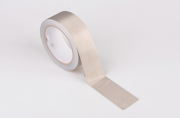 胶粘剂品种加速更新换代 水基胶粘剂是胶粘剂发展的必然趋势