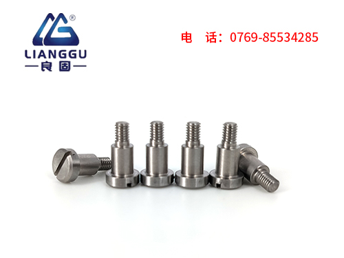 螺丝厂家详细介绍下使用台阶螺丝有哪些核心特性？