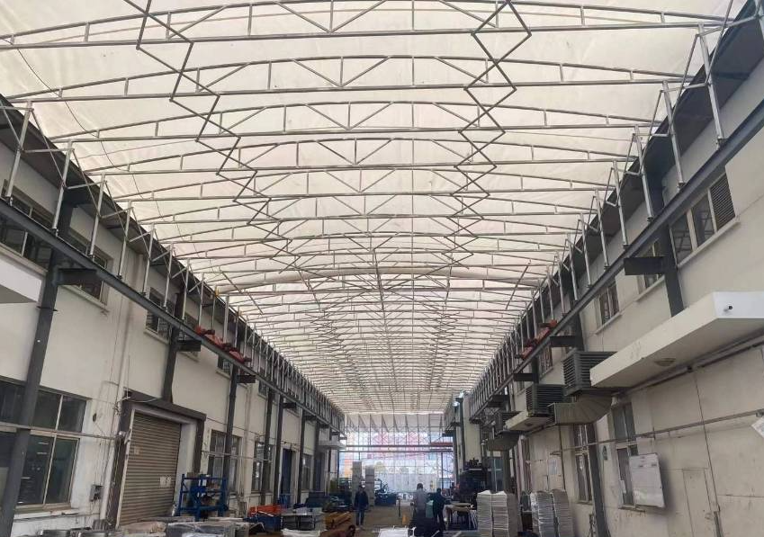 电动推拉雨棚工程