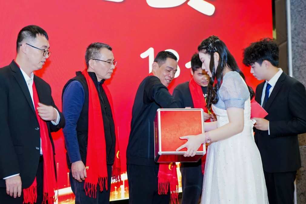 东莞凯信脚轮有限公司会盛典暨2025年度优秀员工颁奖典礼