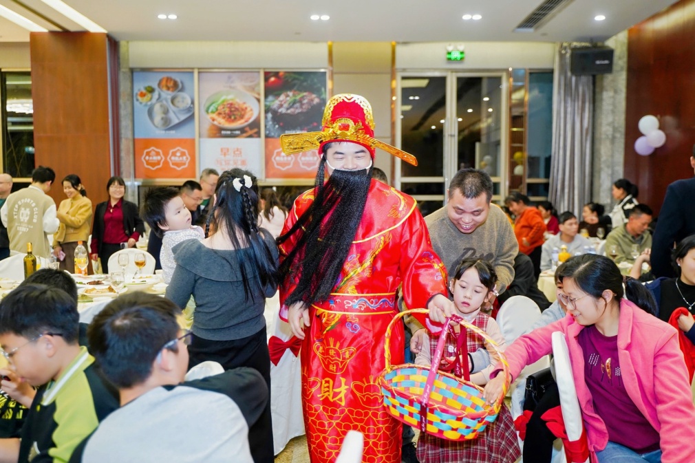 东莞凯信脚轮有限公司会盛典暨2025年度优秀员工颁奖典礼