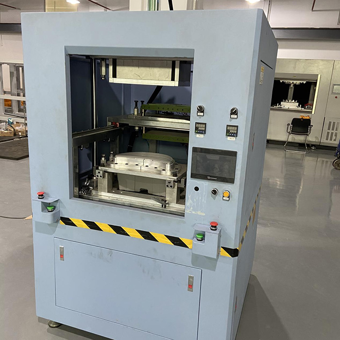 热板机在工作中如何发现异常呢？