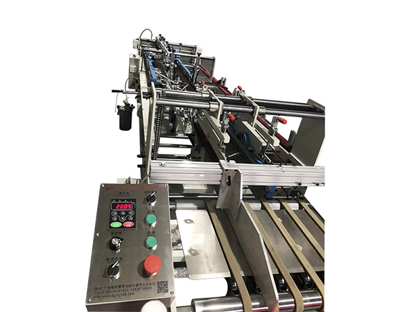 说说关于胶盒折边机的操作细节有哪些需要特别注意呢？