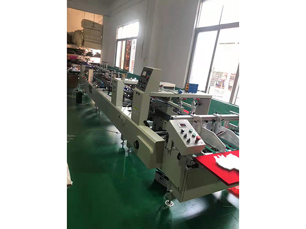 為什么膠盒折邊機需要清理折邊過程中產生的碎屑呢？