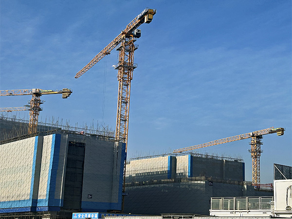 施工塔式起重机