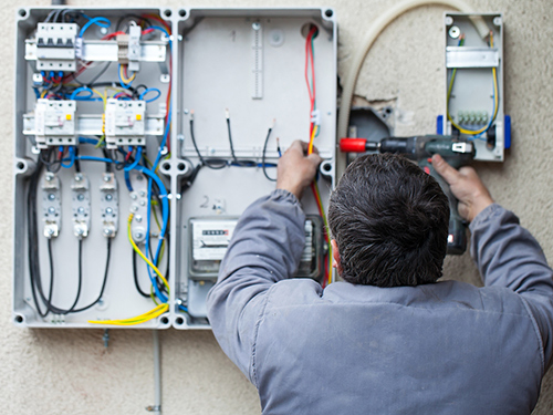 电工外包的基本操作规程