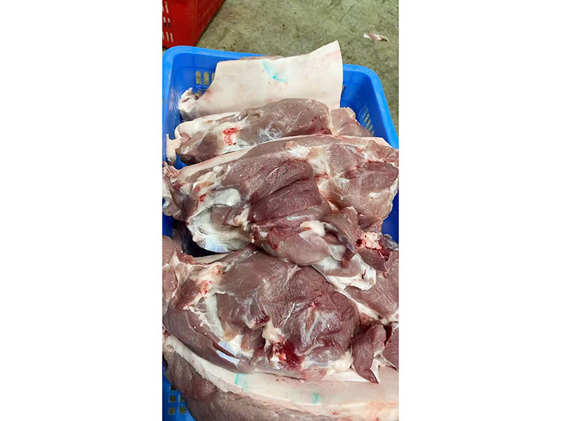 生鲜猪肉配送打包