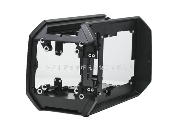 关于使用精密机械加工件有什么技术特点呢？