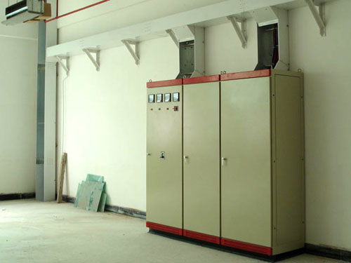 运行中变压器进行哪些工作应将重瓦斯保护由跳闸改投信号？