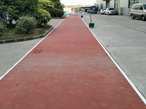 跑道环氧地坪漆具有哪些核心特点？