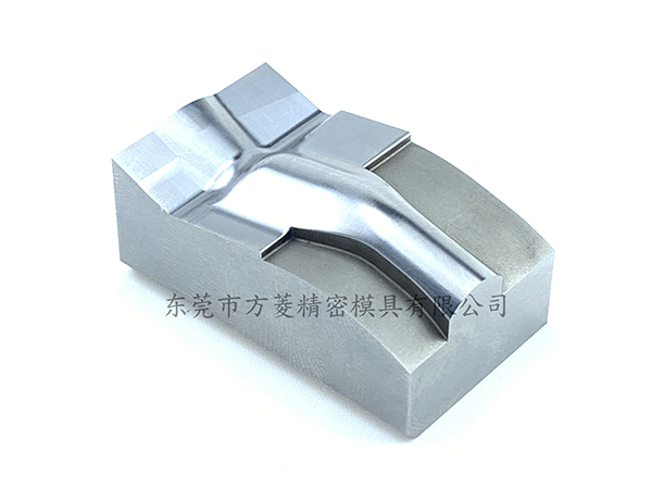 汽车模具加工