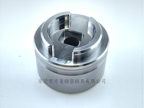 使用电子塑胶模具有哪几大产品特点？