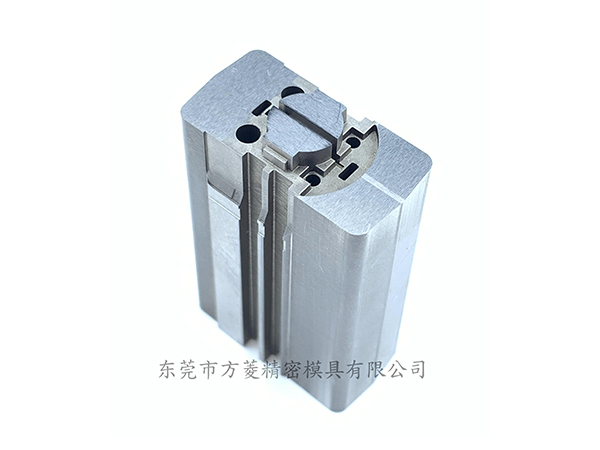 汽车模具加工