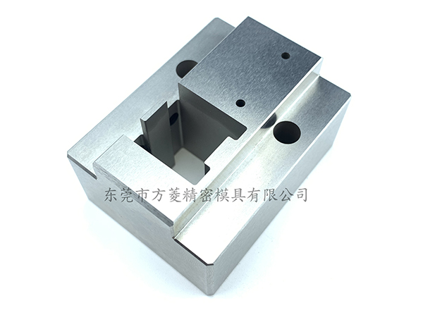 了解一下冲压模具的工作原理是什么？