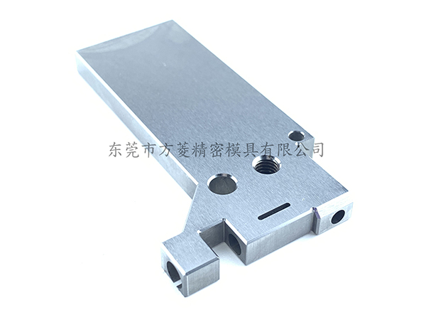 介绍一下冲压零件的特点与类型有哪些？