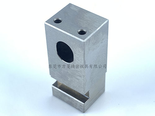 简单了解一下模具镶件主要作用是什么？