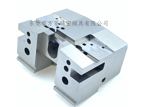 ​五金零件加工