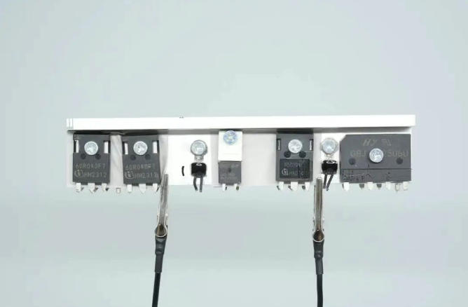 NTC���������ڱ�ѹ���������±����е���Ӧ�ٶ���λ��ѡ��