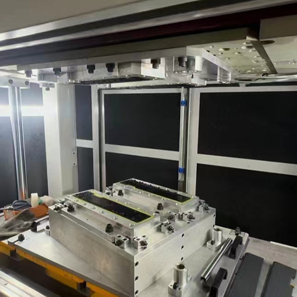 震动摩擦焊接机