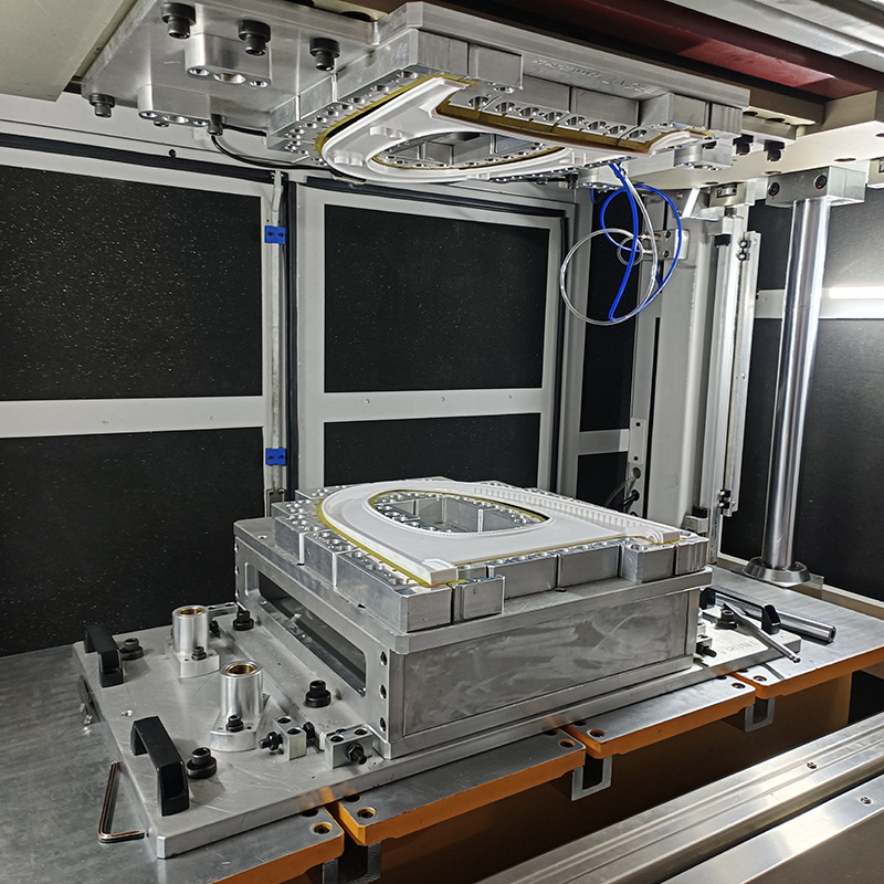 介绍一下使用超高频摩擦焊接机的工作原理？