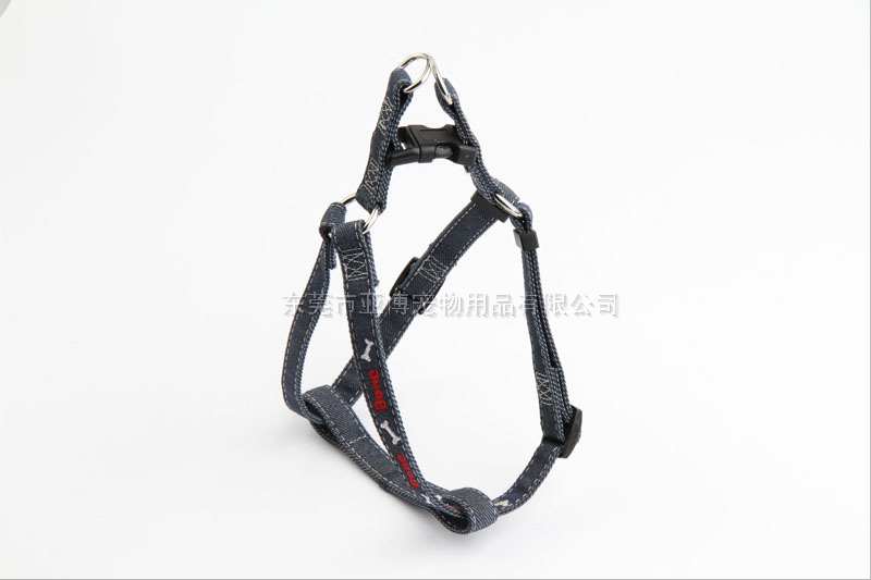 亚博 牛仔刺绣快栓胸背带+拉带