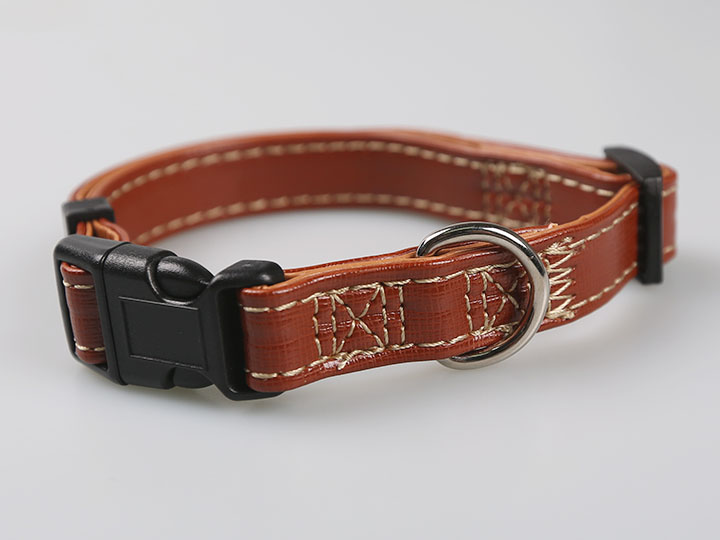 亚博 真皮带头颈圈 棕色