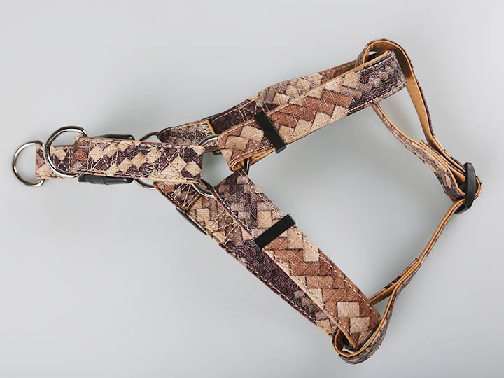 东莞棕色尼龙胸背带批发