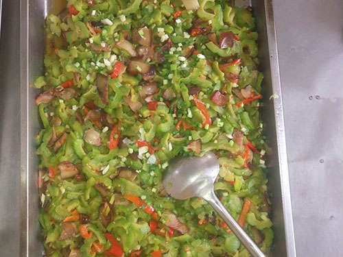 食堂承包苦瓜炒肉有哪些做法？