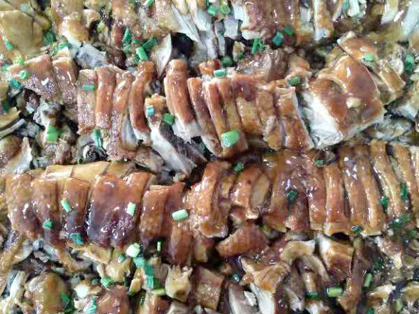 工地食堂承包卤水鸭的制作方法？