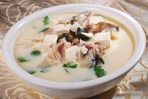 职工饭堂承包给你制作豆腐秋刀鱼吃？