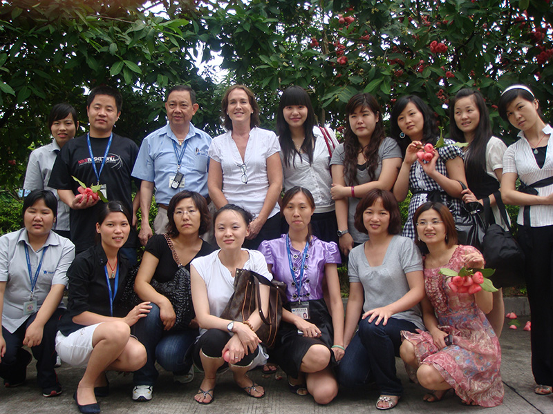 国内经销商来集团学习