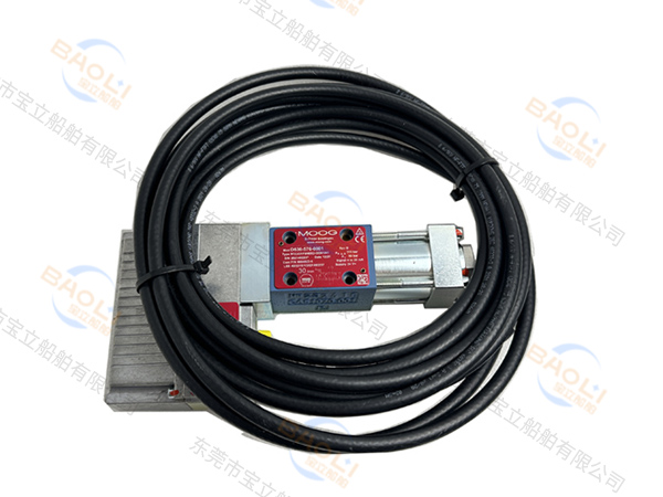 MOOG D636-576-0001 R12JO1F0HEE2-OOK1A1比例阀控制阀电缆模块