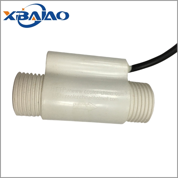 如何判断塑料水流开关是否需要更换？